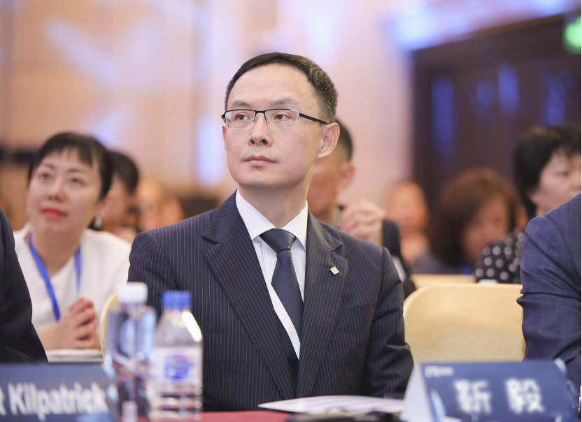 靳毅 1.png